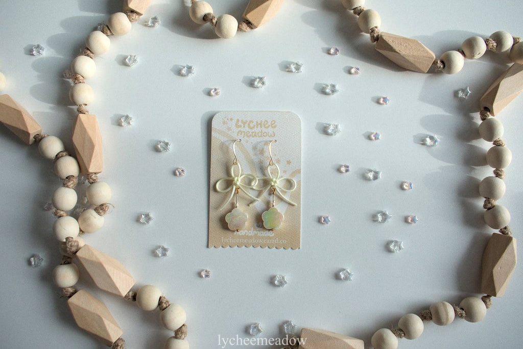Clover Earrings Flower Cream