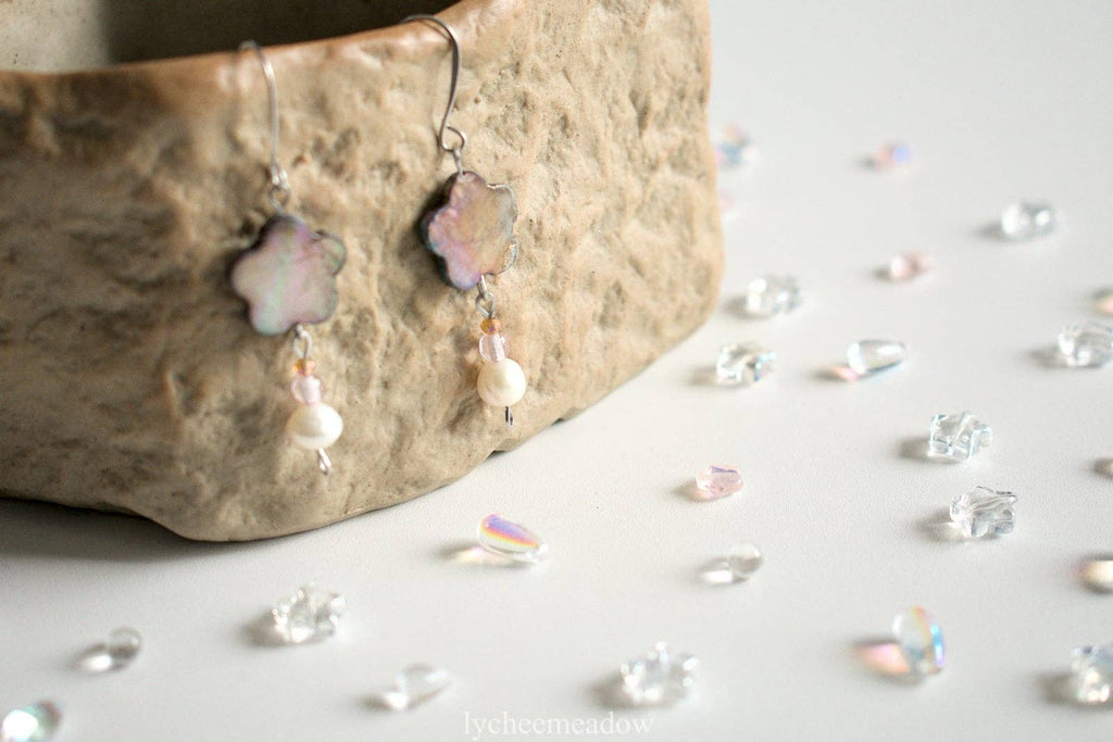Flower Shell Earrings Pearl