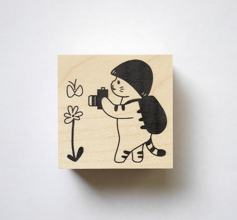 4legs Stamp - Let's Leave Your Memories Behind