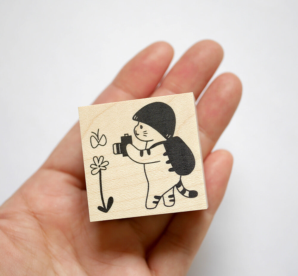 4legs Stamp - Let's Leave Your Memories Behind