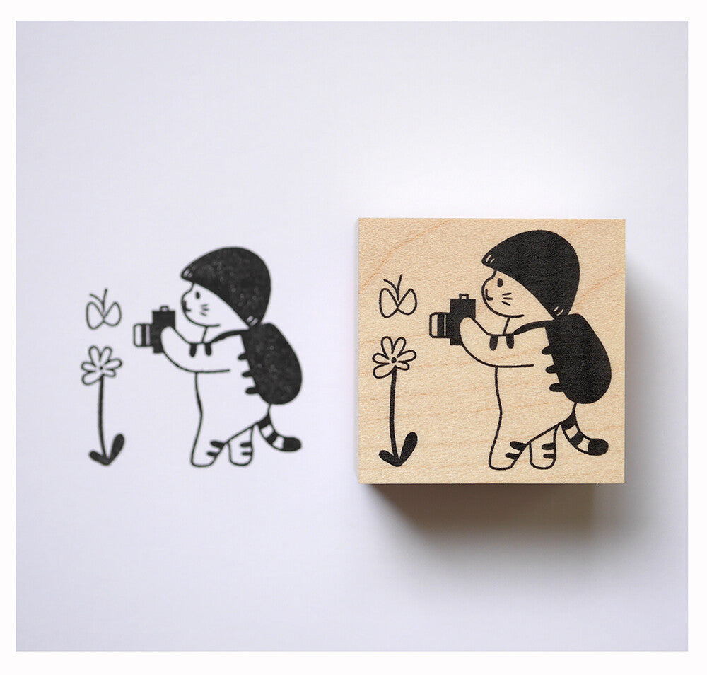4legs Stamp - Let's Leave Your Memories Behind