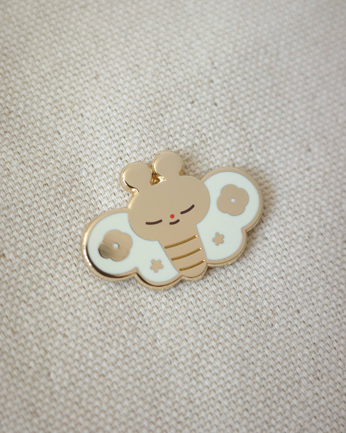 Butterfly • enamel pin
