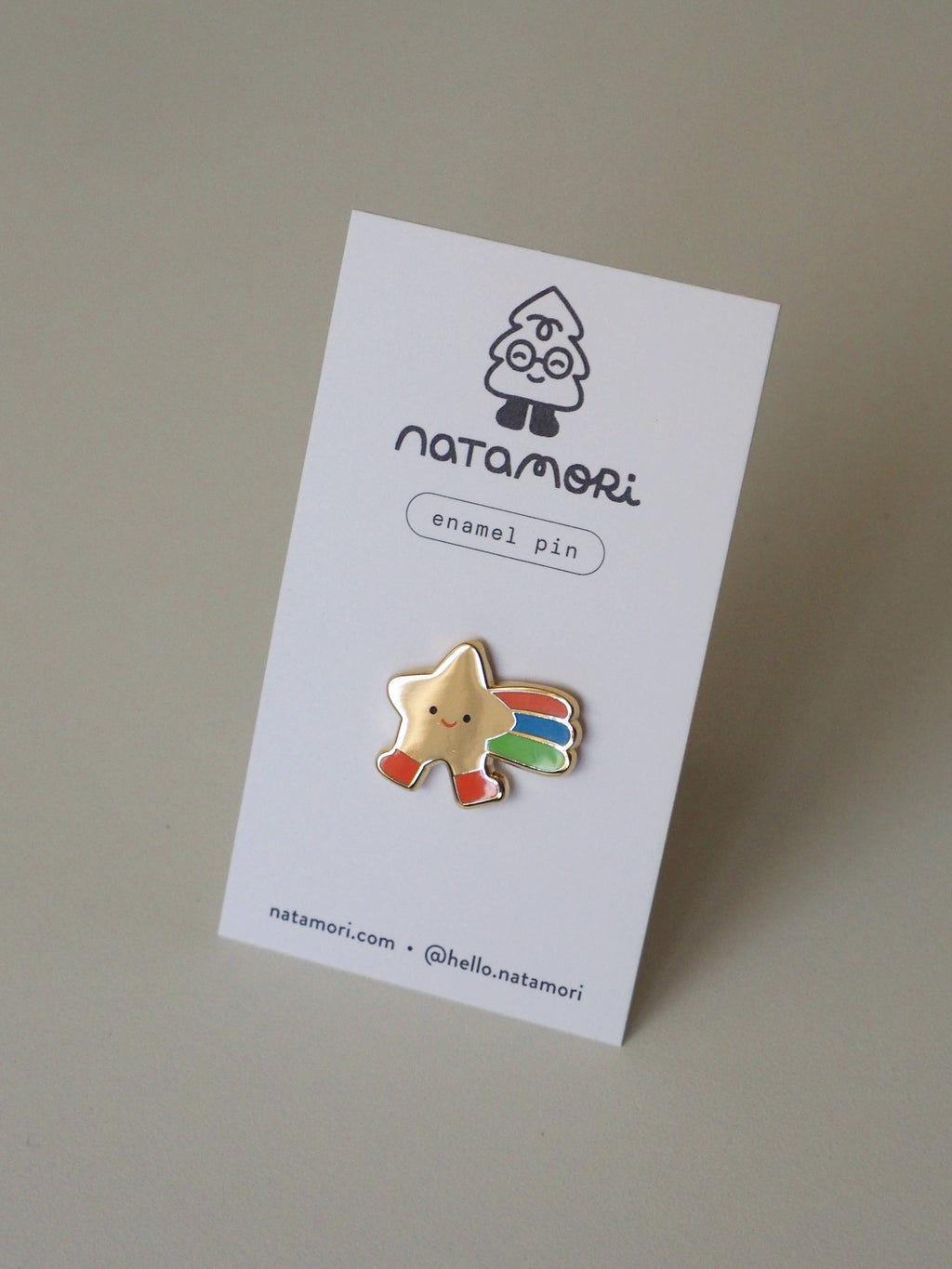 Shooting star • enamel pin