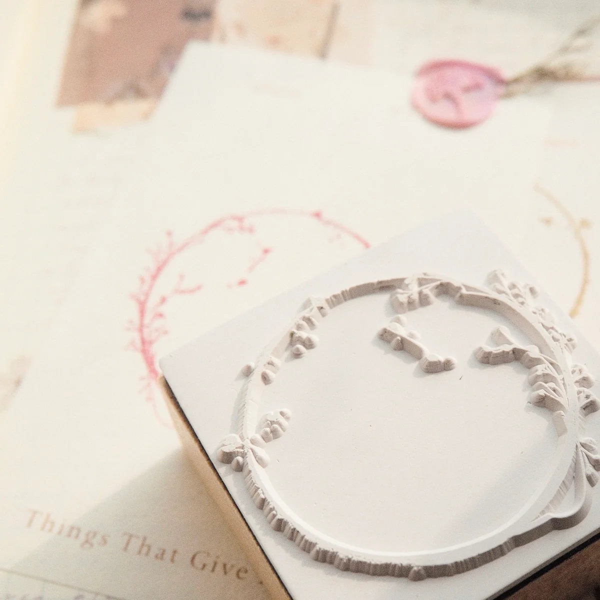 Wooden Stamp - Circle Frame