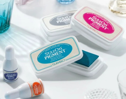 TSUKINEKO StazOn Pigment Solvent Ink pad - Piano Black