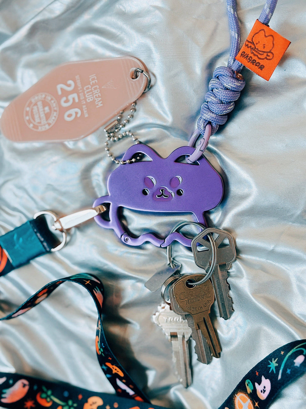 Pikarar Shiba Inu Carabiners