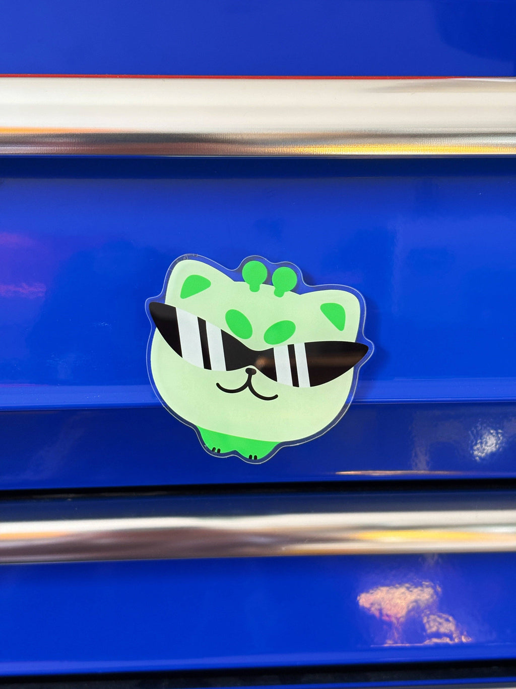 Pikarar Magnet ✦ Alien