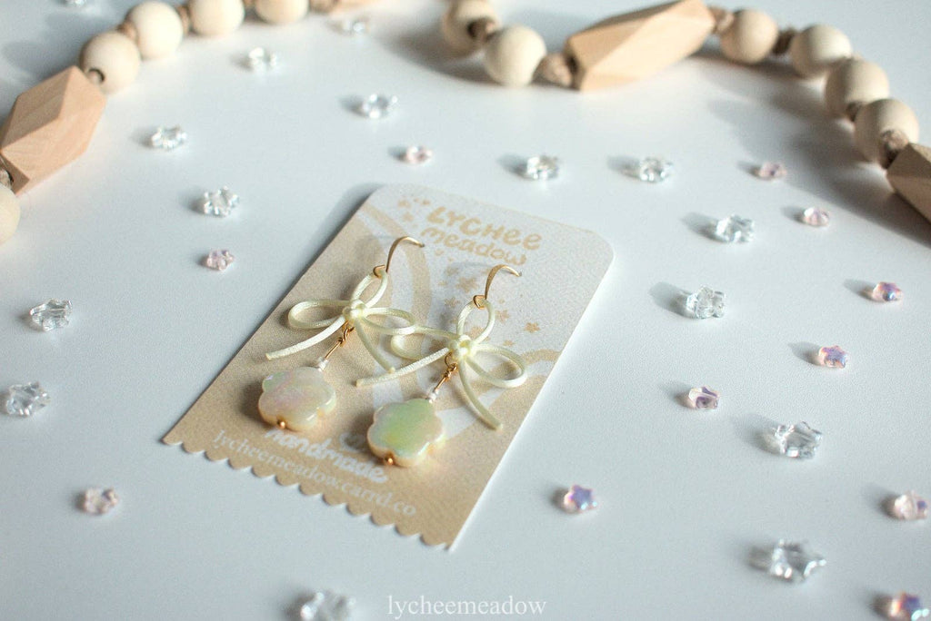 Clover Earrings Flower Cream